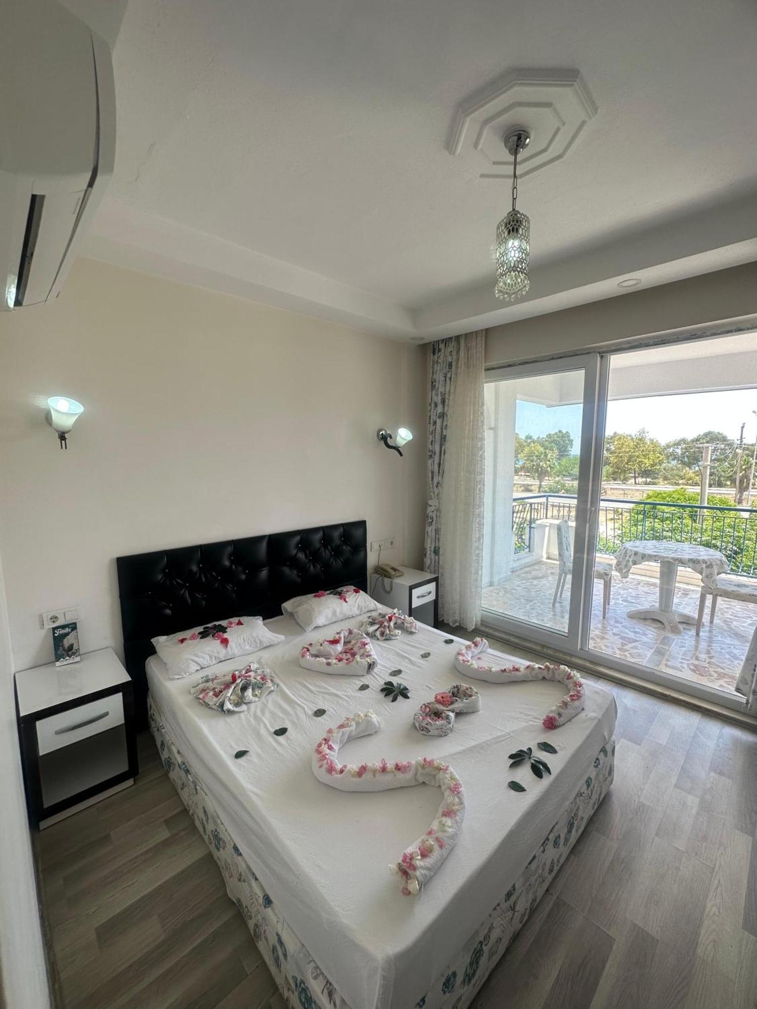 Deniz Hotel Finike Eksteriør billede